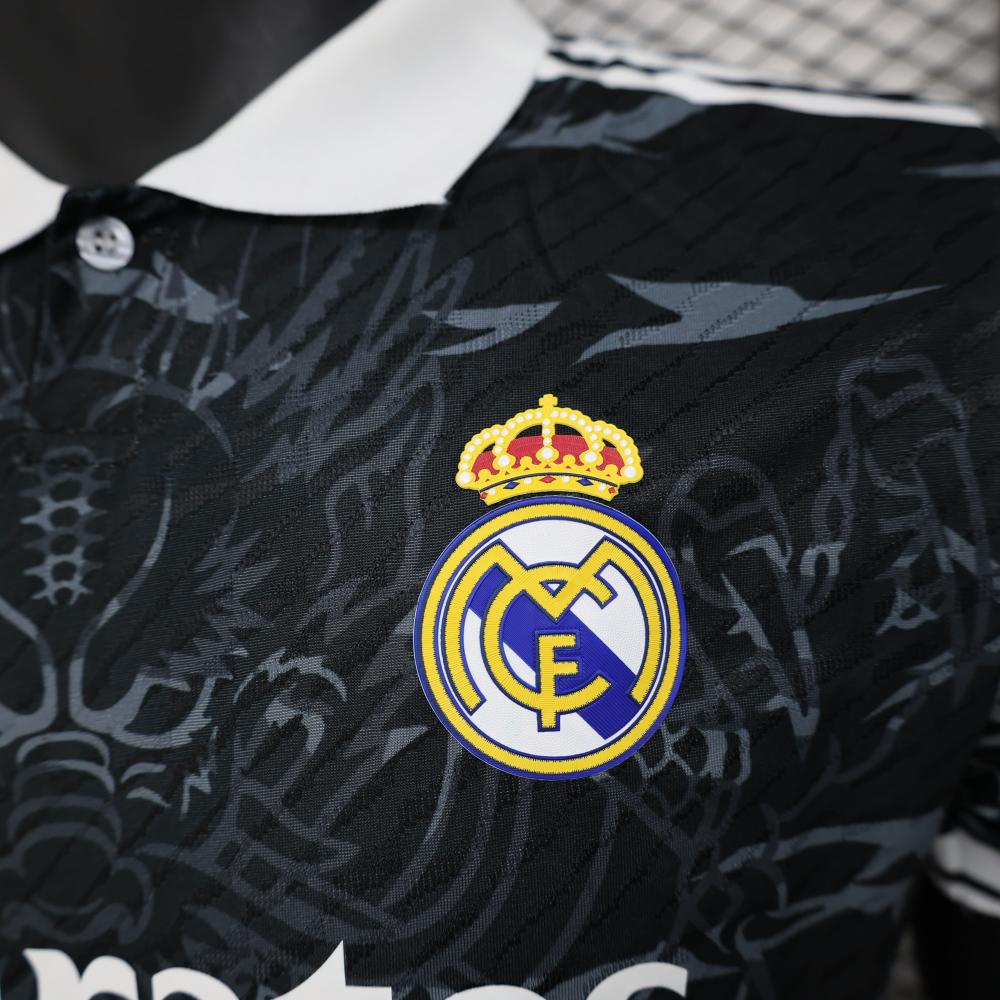 Real Madrid "Dragón Negro" Limited Jersey – foto 5