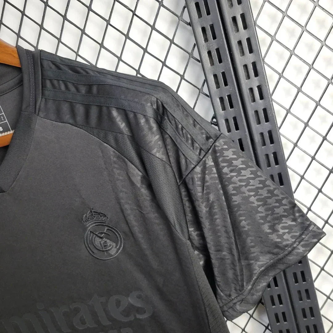 Real Madrid 2024/25 Special Edition Black Shirt – foto 4