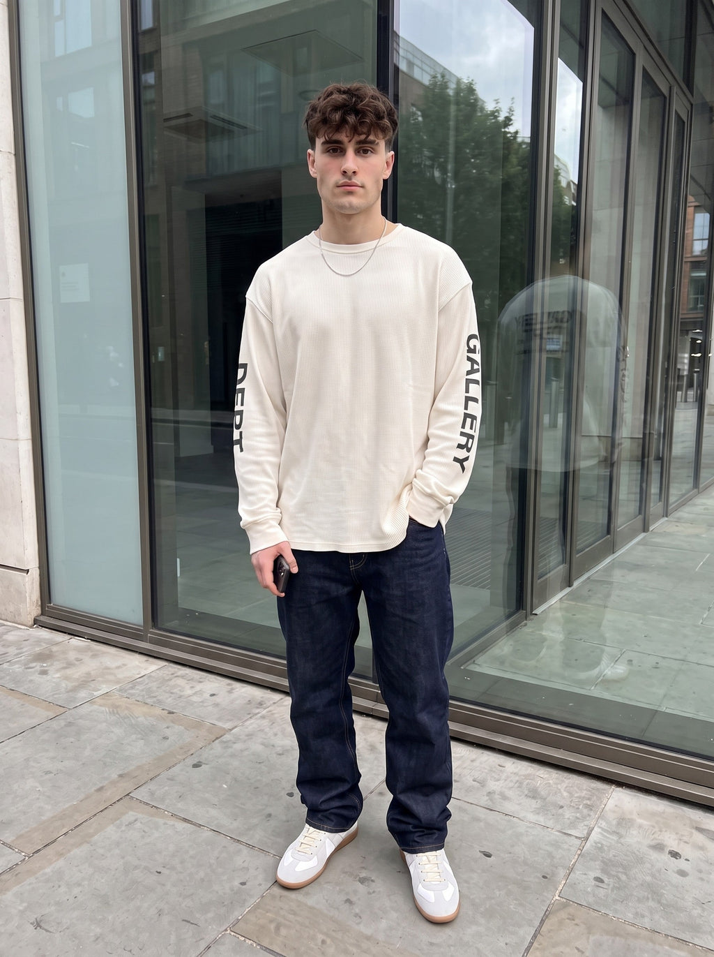 Gallery Dept Longsleeve wit gedragen door model