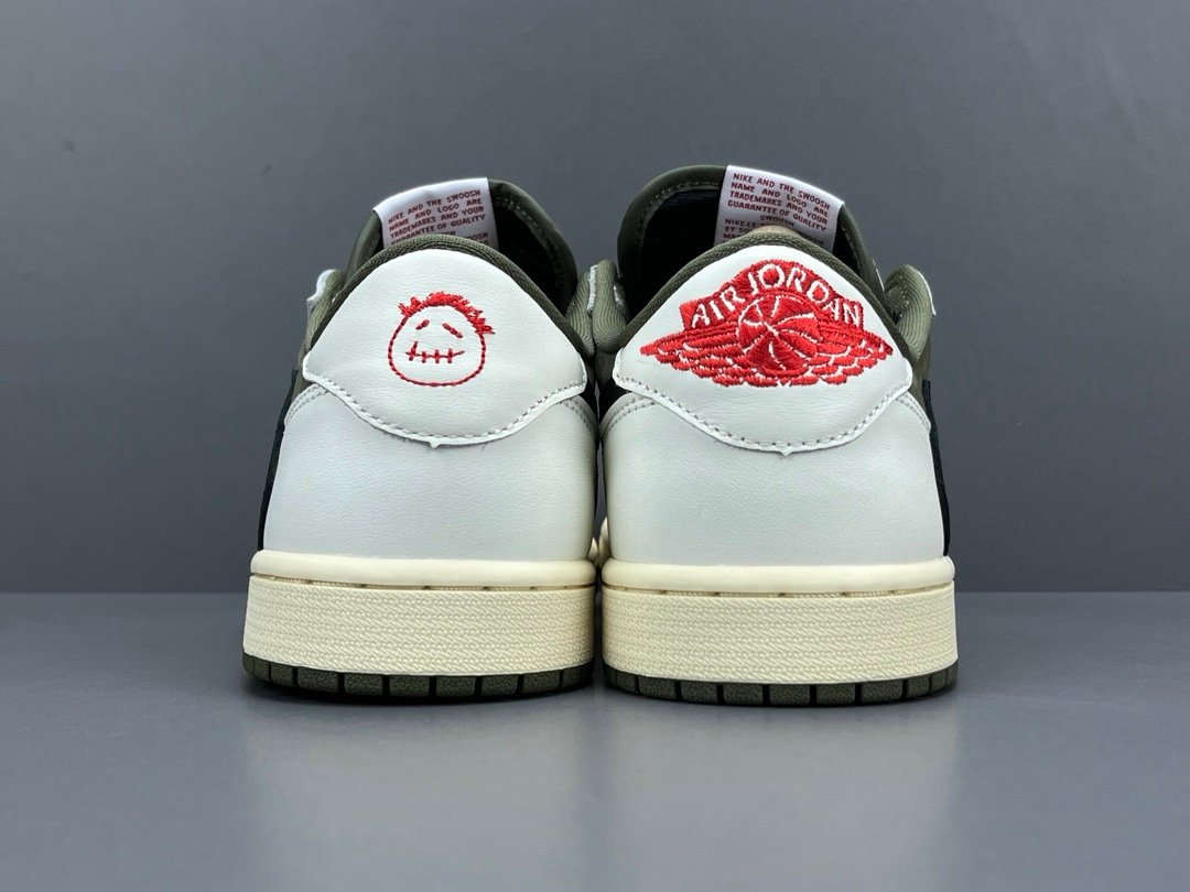 Air Jordan 1 Retro Low OG SP Travis Scott — Medium Olive – foto 3